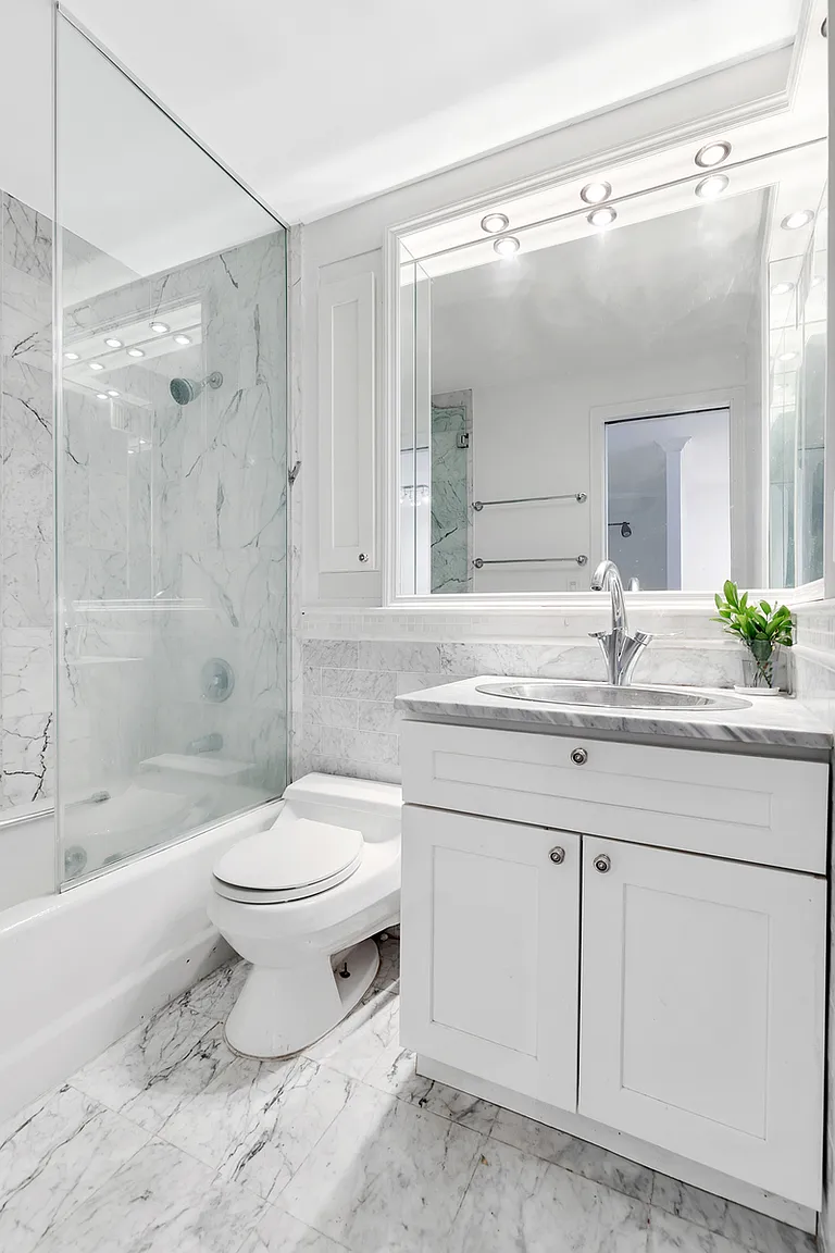 387c2f532f05cd2f1856152e419357af-uncropped_scaled_within_1536_1152