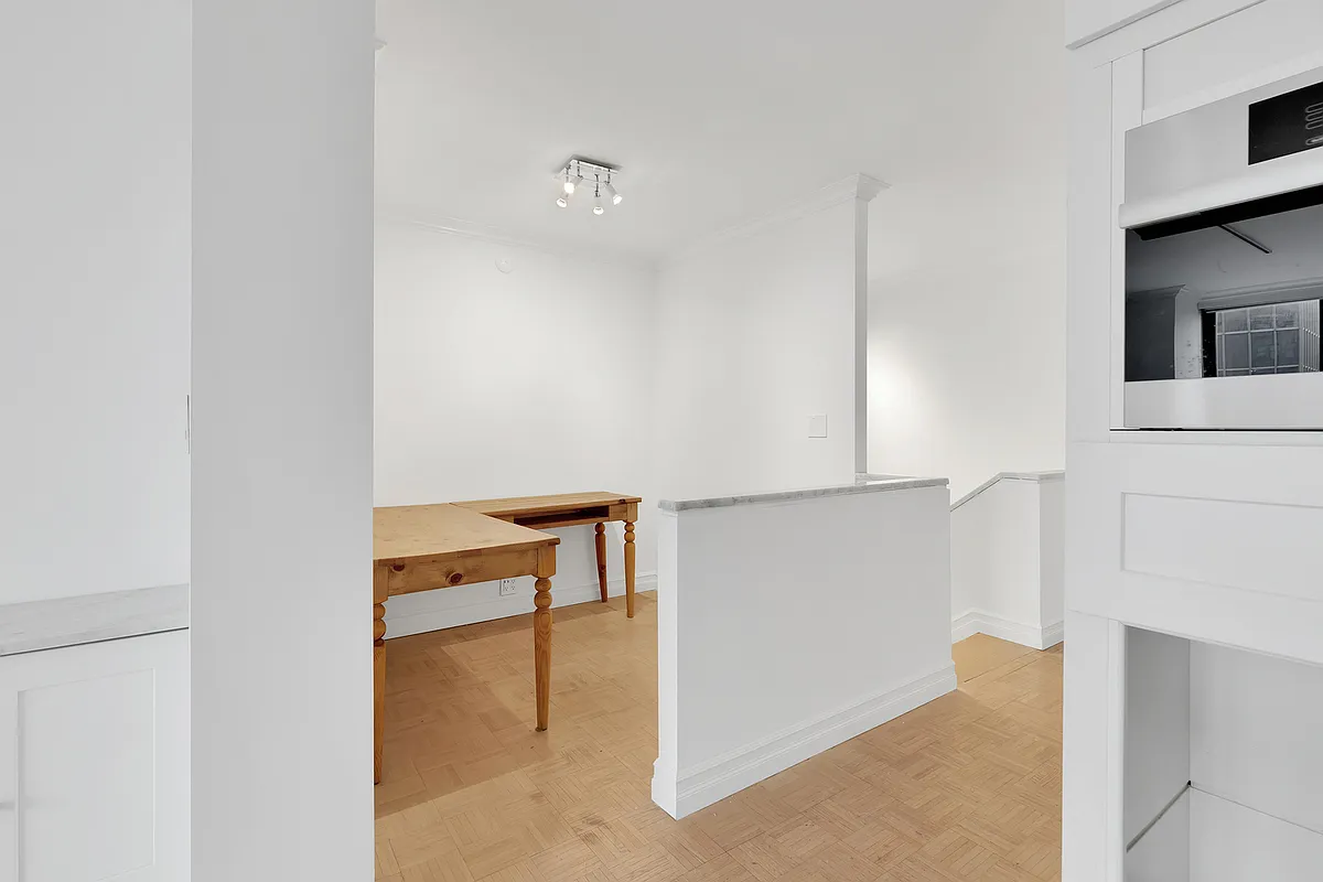 cfe75b0ee18866fcae13b320aad10d0e-uncropped_scaled_within_1536_1152